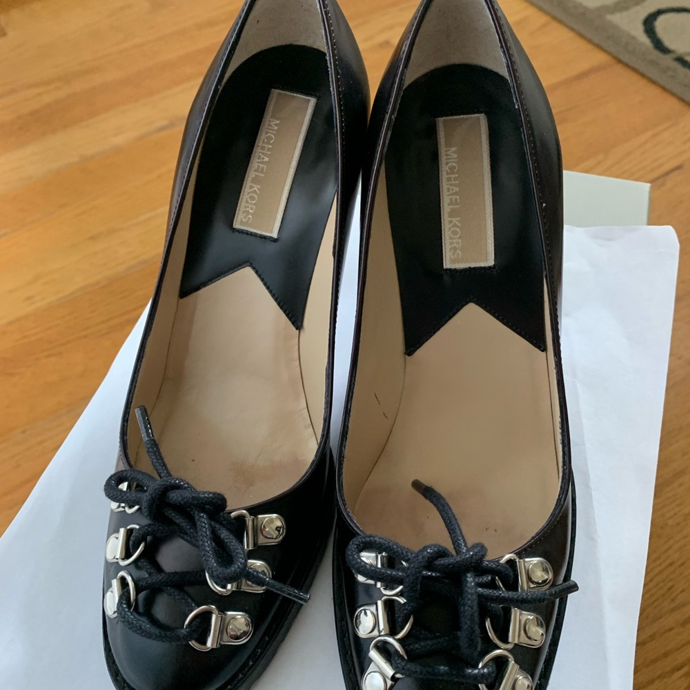 Michael Kors collection Women's Shoes in size 5